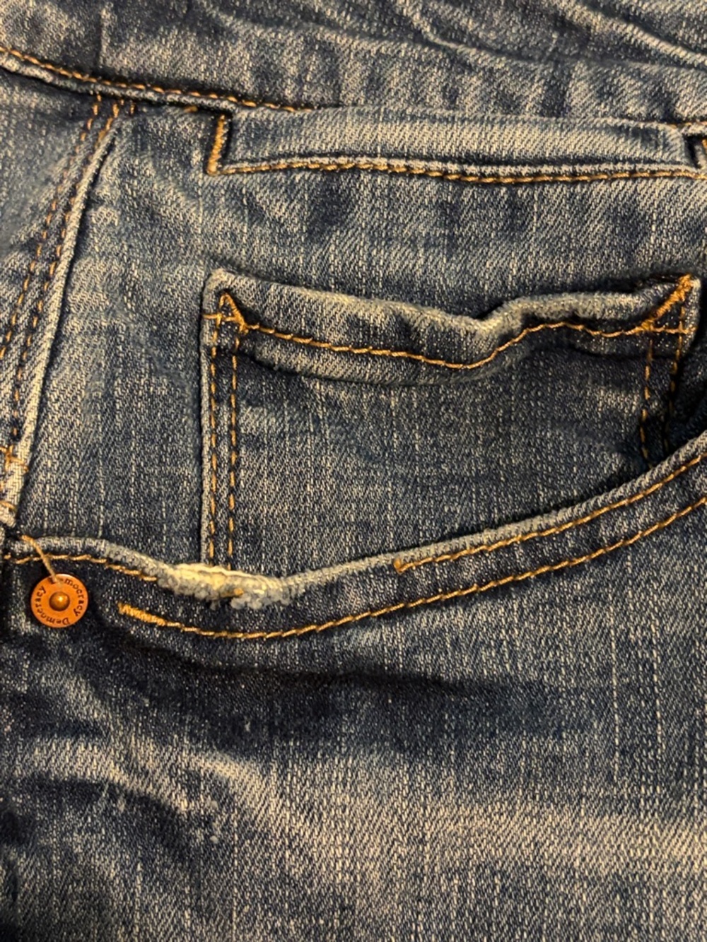 Democracy Distessed Ab Solution Cuffed Capri, siz… - image 4